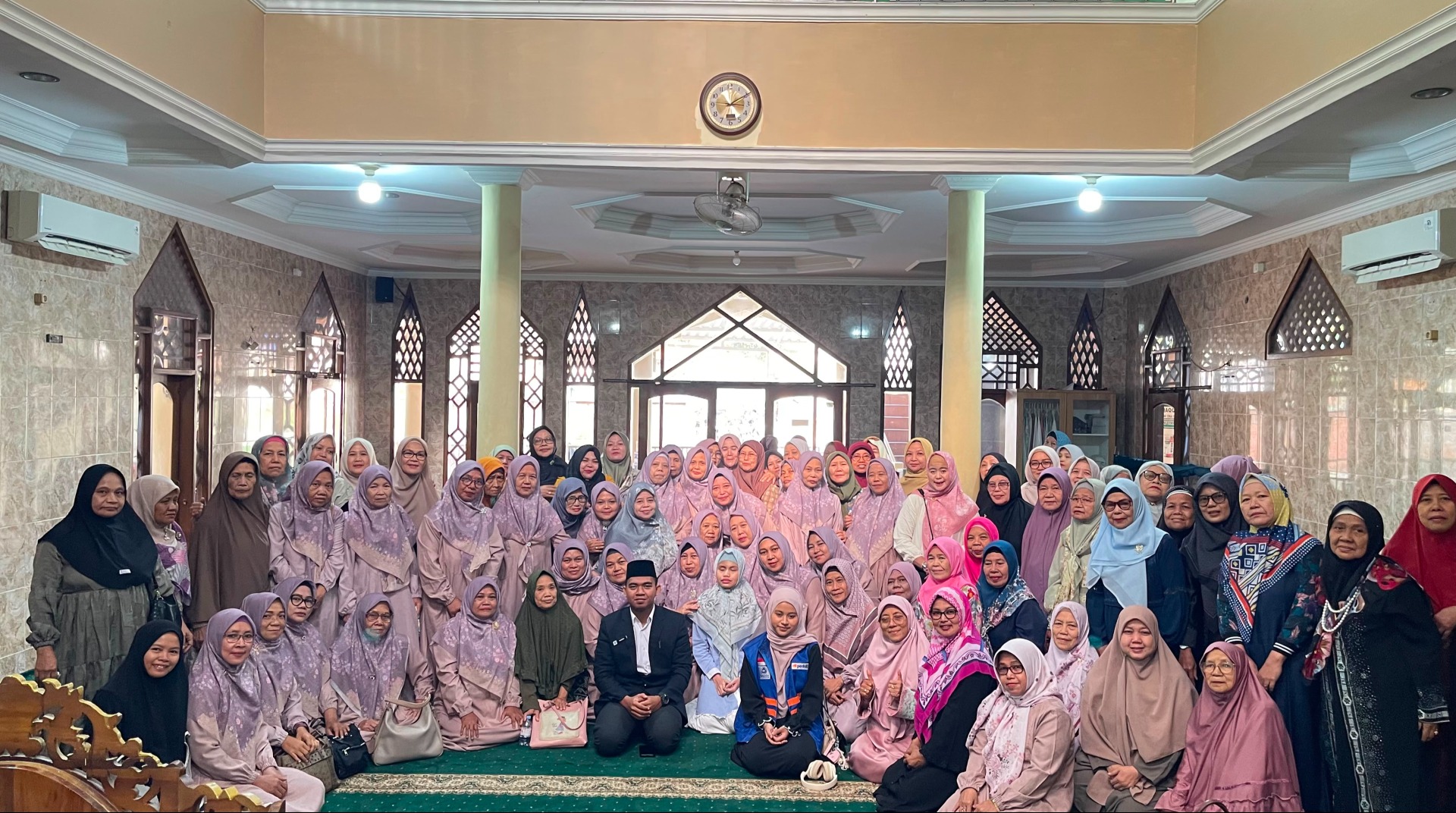 DT Peduli Depok dan MT Haqqulyaqin Beji Gelar Kajian Inspiratif, Ajak Jamaah Cinta Al-Qur'an 