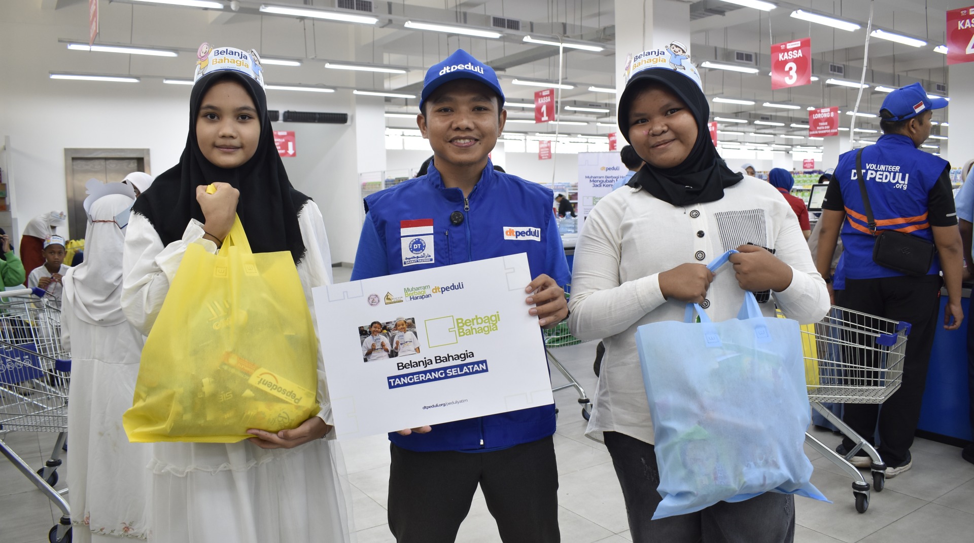 DT Peduli Tangerang Selatan Hadirkan Kebahagiaan Muharram bagi Ratusan Anak Yatim di Banten 