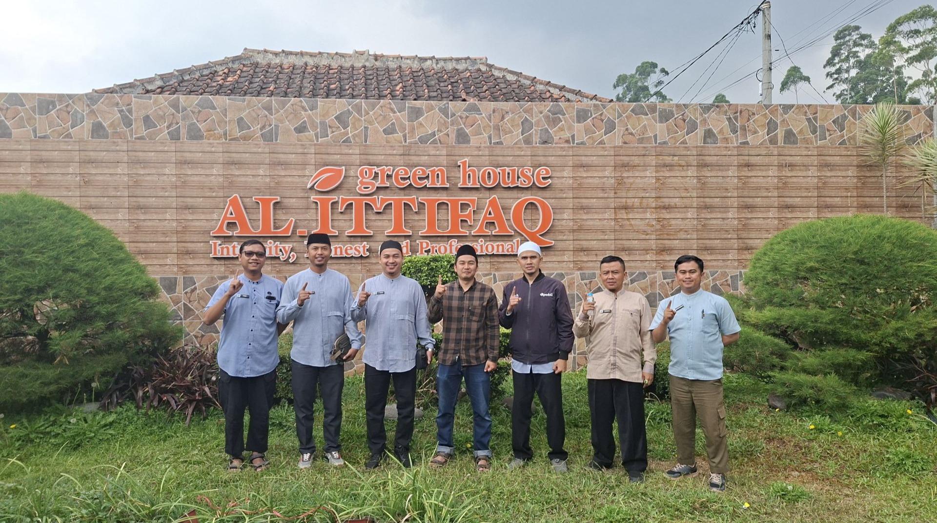 DT Peduli Bandung Belajar Konsep Pesantren Agribisnis di Ponpes Al Ittifaq Rancabali 