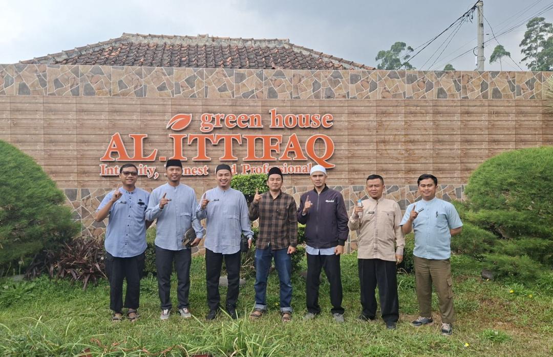 DT Peduli Bandung Belajar Konsep Pesantren Agribisnis di Ponpes Al Ittifaq Rancabali 
