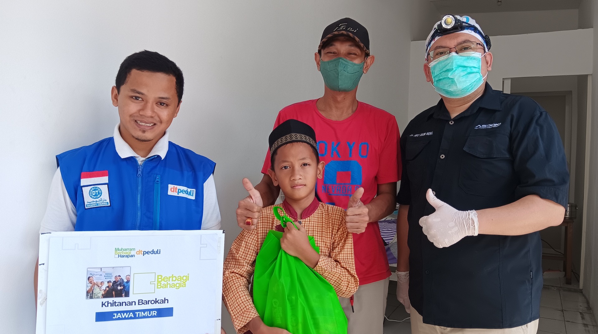 Meriahkan Bulan Muharram, DT Peduli Surabaya Bersama dr. Niko Gelar Khitan Gratis untuk Anak Dhuafa 
