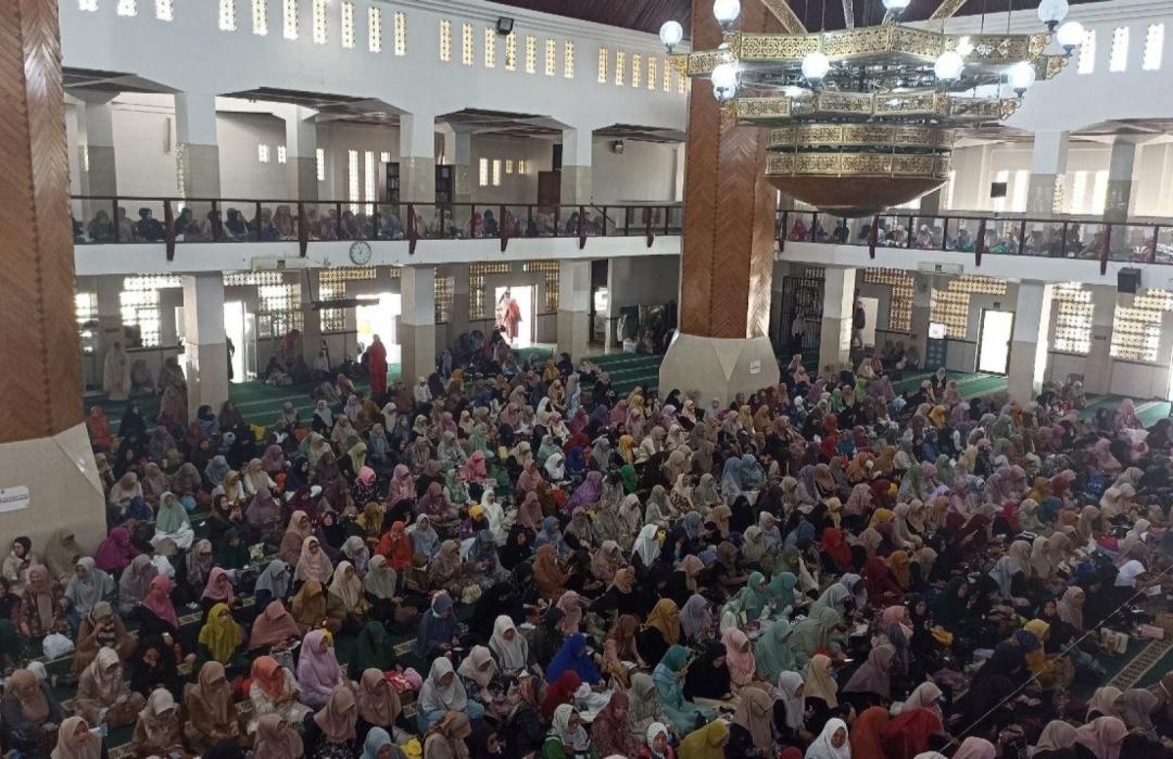 DT Peduli Tasikmalaya Gelar Kajian Tauhid Bersama Ustaz Zacky Mirza, Ajak Jamaah Perkuat Iman dan Semangat Berbagi