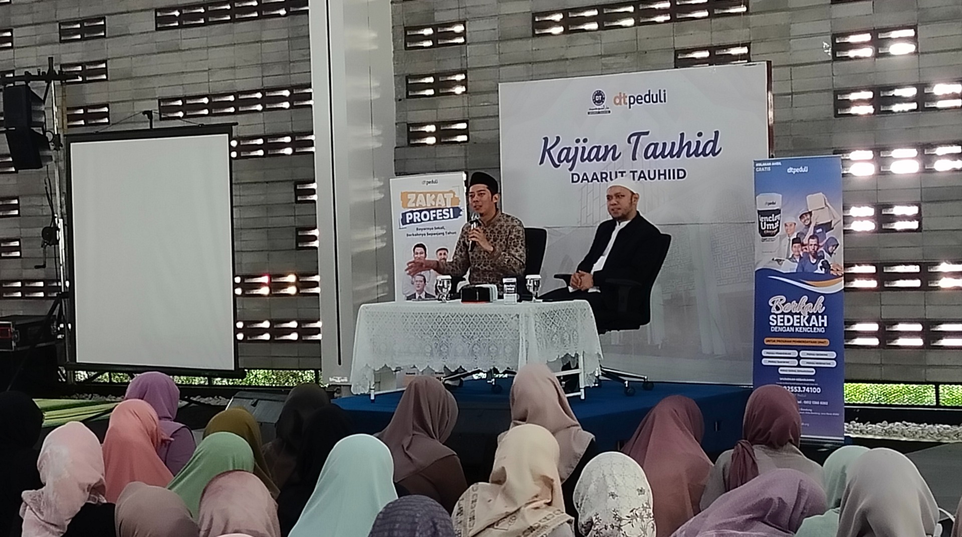 DT Peduli Bandung Gelar Kajian Tauhid Bersama Ustaz Handy Bonny dan Ustaz Kusumananda Mega di Masjid Al Irsyad 