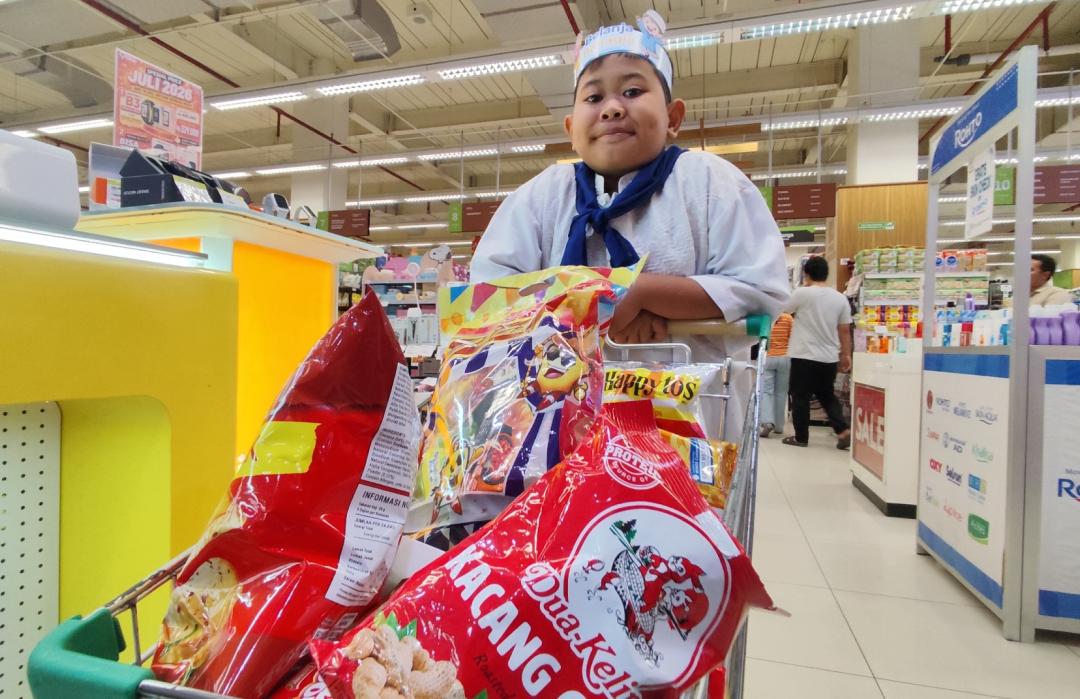 Muharram Berbagi Harapan, DT Peduli Cirebon Kembali Bahagiakan Anak-Anak Yatim dengan Belanja ke Yogya Junction 