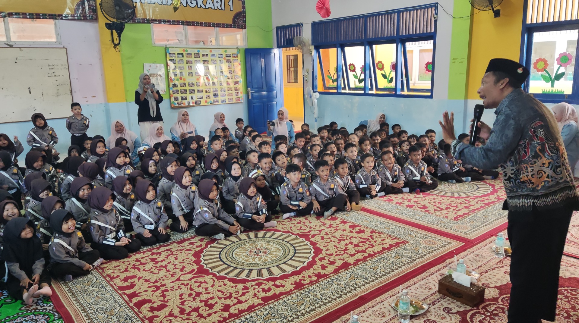 DT Peduli Aceh Gelar Berkisah Palestina Bareng Kak Bimo di TK Kemala Bhayangkari 1 