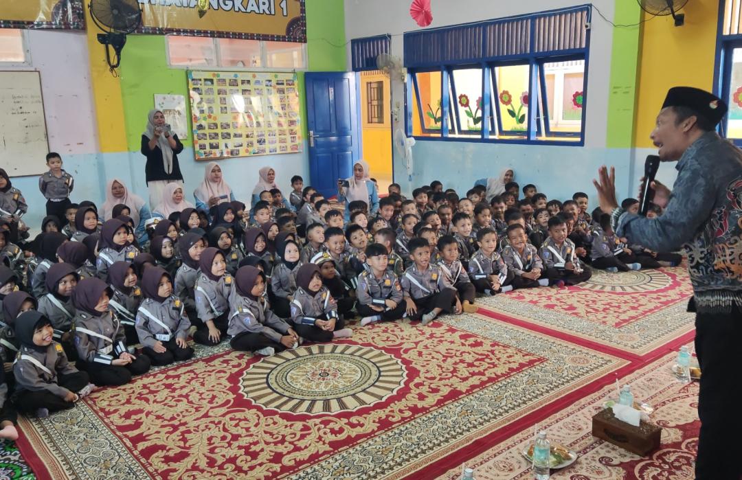DT Peduli Aceh Gelar Berkisah Palestina Bareng Kak Bimo di TK Kemala Bhayangkari 1 
