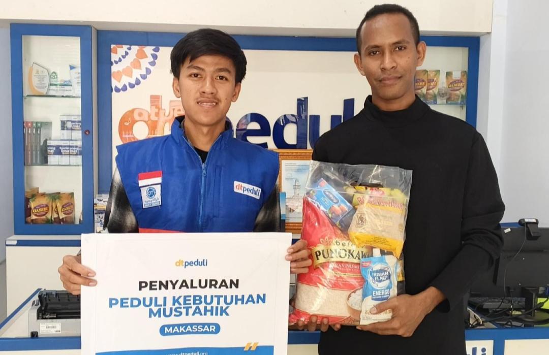 DT Peduli Sulsel Salurkan Bantuan Paket Sembako untuk Mustahik Perantau Asal NTT 