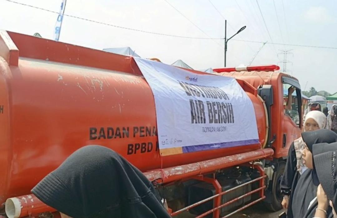DT Peduli Salurkan Air Bersih pada Reuni Akbar dan Milad ke-104 Pondok Pesantren Sukahideng 