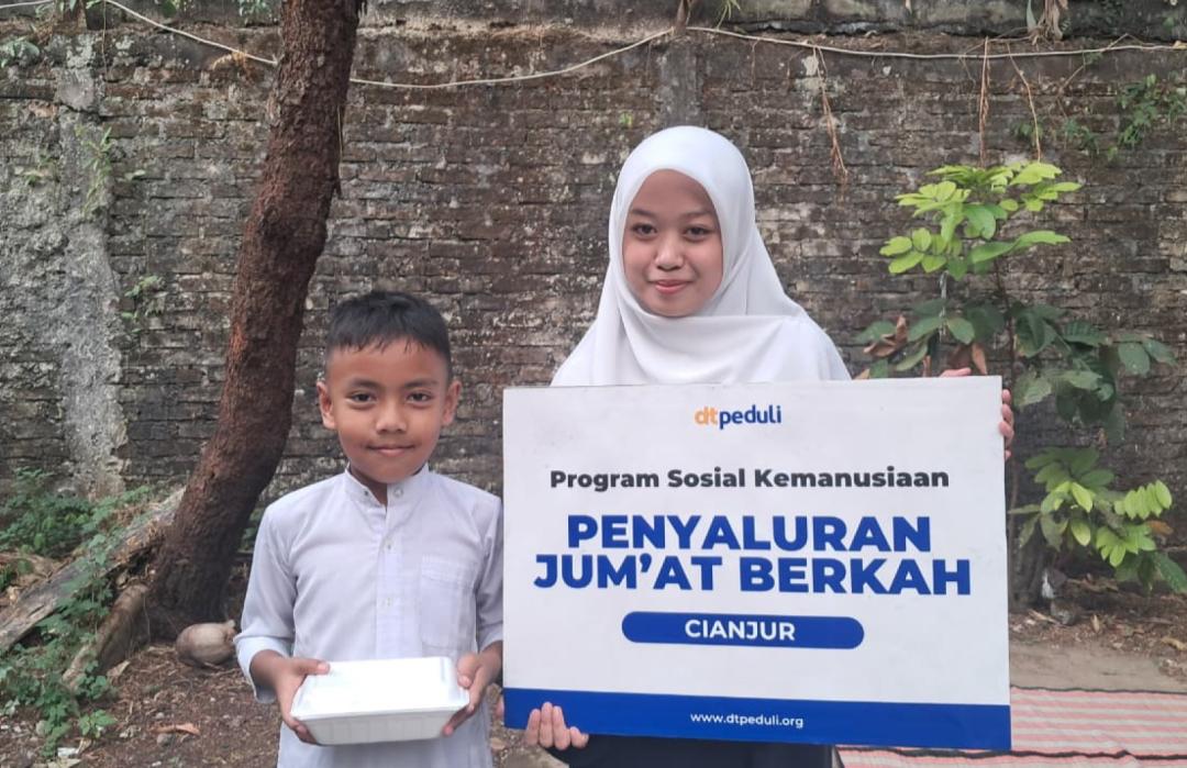 DT Peduli Cianjur Bahagiakan Santri Rumah Tahfidz Al-Qur’an dengan Program Jumat Berkah 
