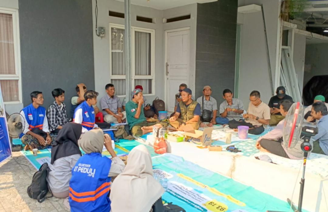 Dukung Perkembangan Mahasiswa Penerima Beasiswa, DT Peduli Jateng Gelar Pembinaan Rutin di Semarang