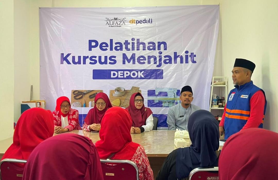 DT Peduli Depok Resmi Luncurkan Program Pelatihan Menjahit  