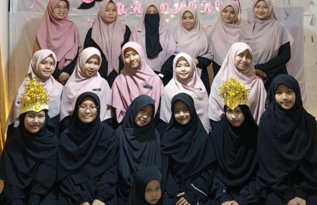 Latih Keberanian dan Public Speaking, Rumah Tahfidz Qur'an DT Peduli Bogor Gelar Muhadhoroh Pekanan