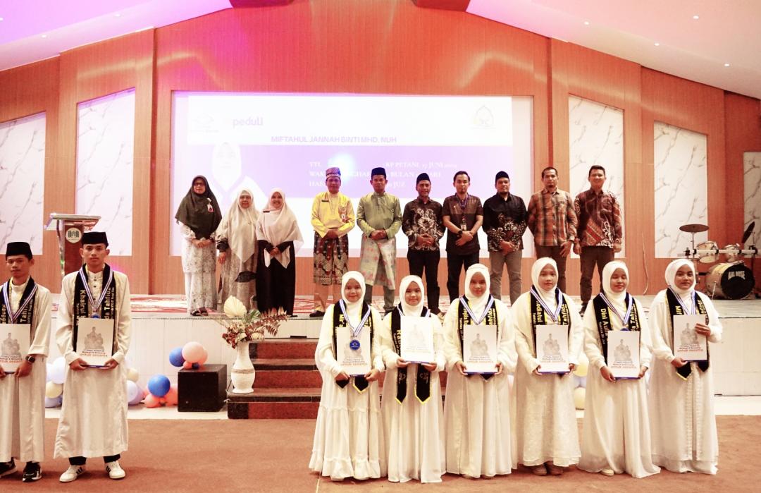 DT Peduli Riau Gelar Wisuda Santri Rumah Tahfidz Qur'an Angkatan Kedua 