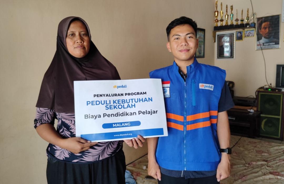 DT Peduli Malang Salurkan Bantuan Biaya Pendidikan untuk Muhammad Iqbal, Siswa TK Bunga Tanjung