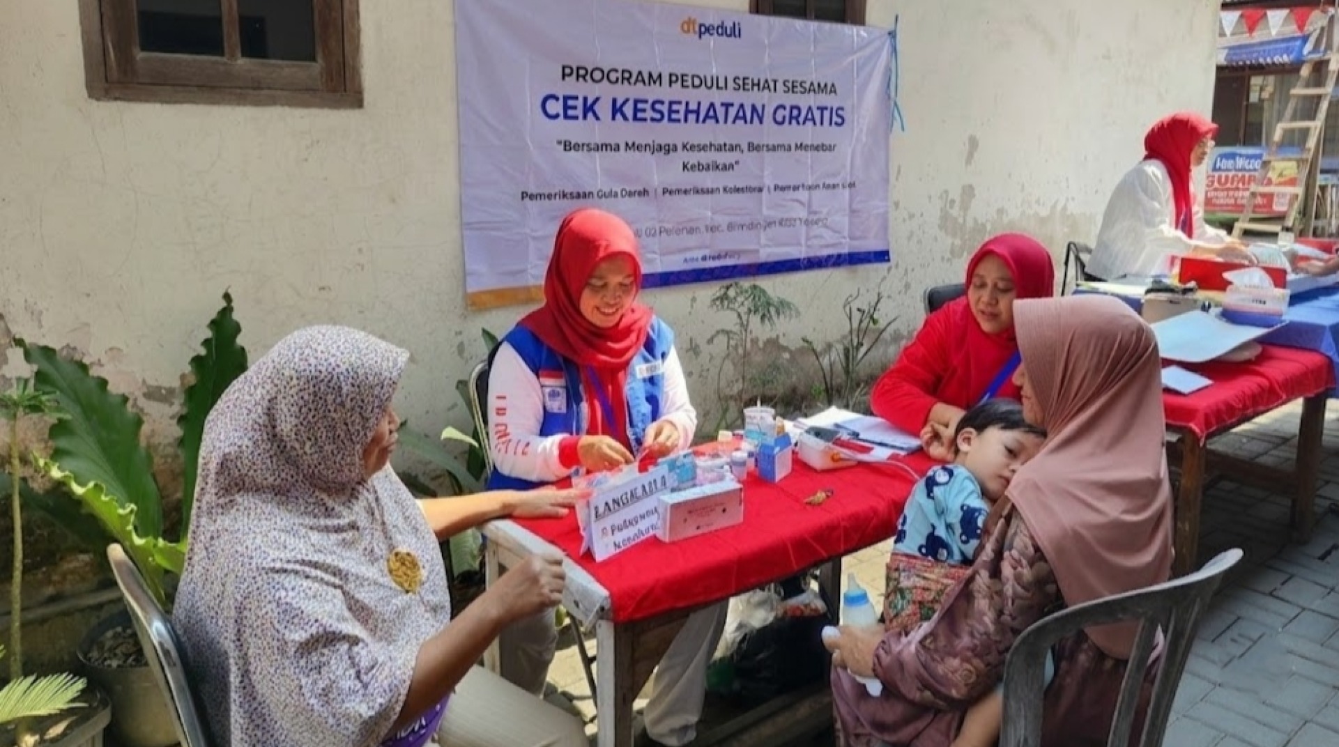 DT Peduli Malang Bersama Posyandu RW 03 Kelurahan Polehan Gelar Layanan Cek Kesehatan Gratis