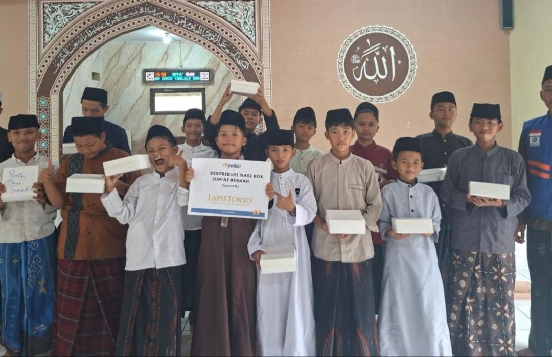 DT Peduli Bogor Salurkan Paket Makanan Jumat Berkah untuk Santri di Berbagai Pesantren Wilayah Bogor