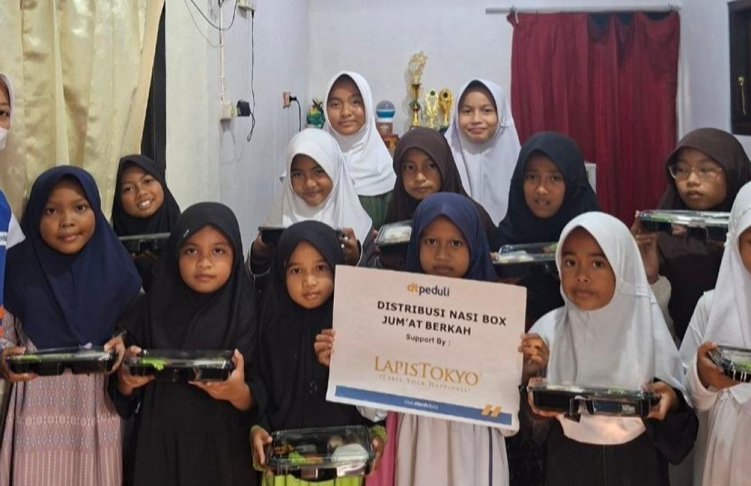 Ikhtiar Raih Keberkahan, DT Peduli Bogor Salurkan Paket Jumat Berkah ke Pesantren dan TPA