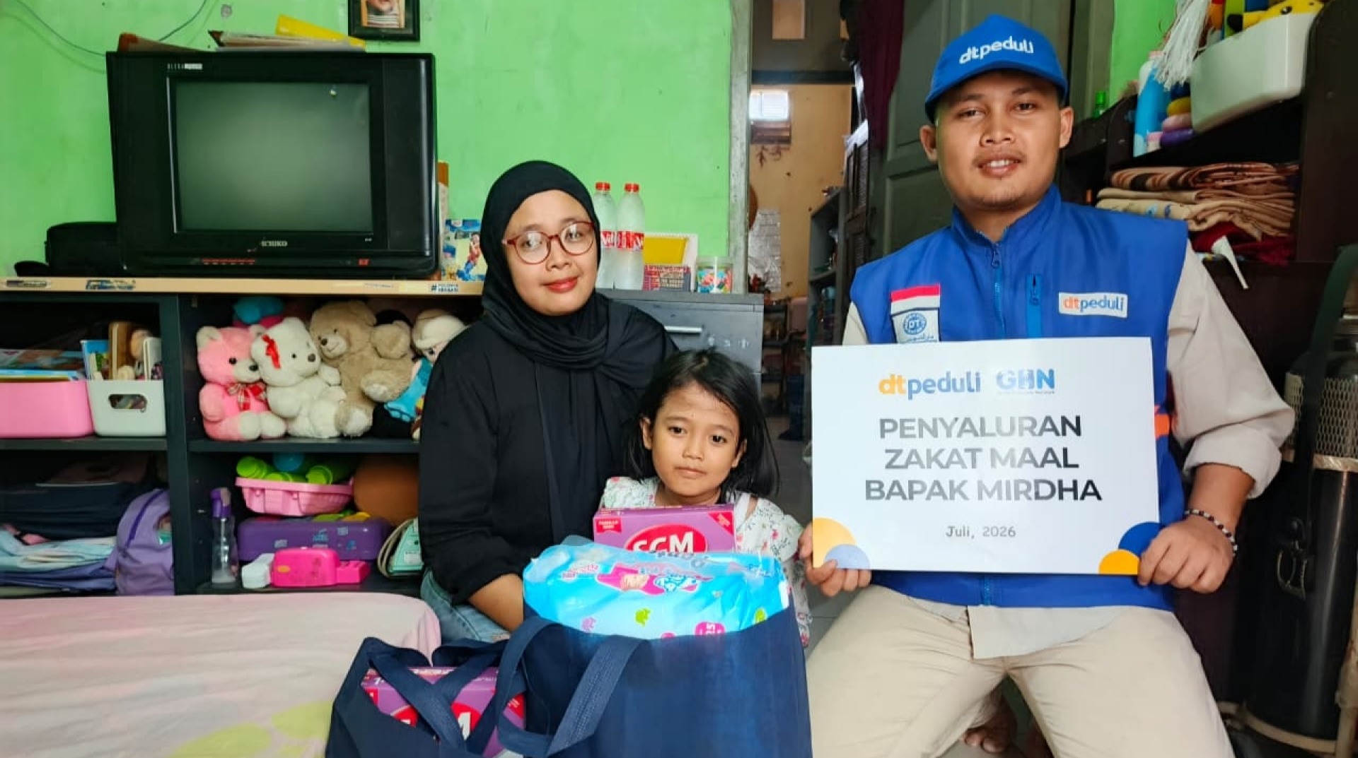 DT Peduli Tangsel Salurkan Zakat Maal untuk Bantu Afika Melalui Program Peduli Sehat Sesama