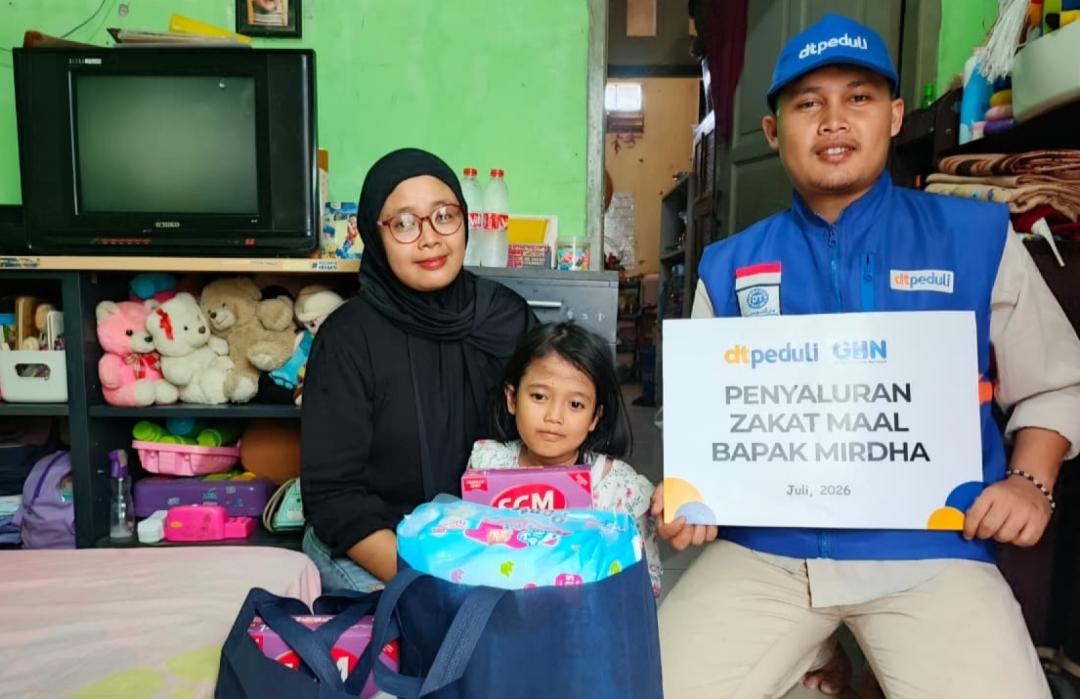 DT Peduli Tangsel Salurkan Zakat Maal untuk Bantu Afika Melalui Program Peduli Sehat Sesama