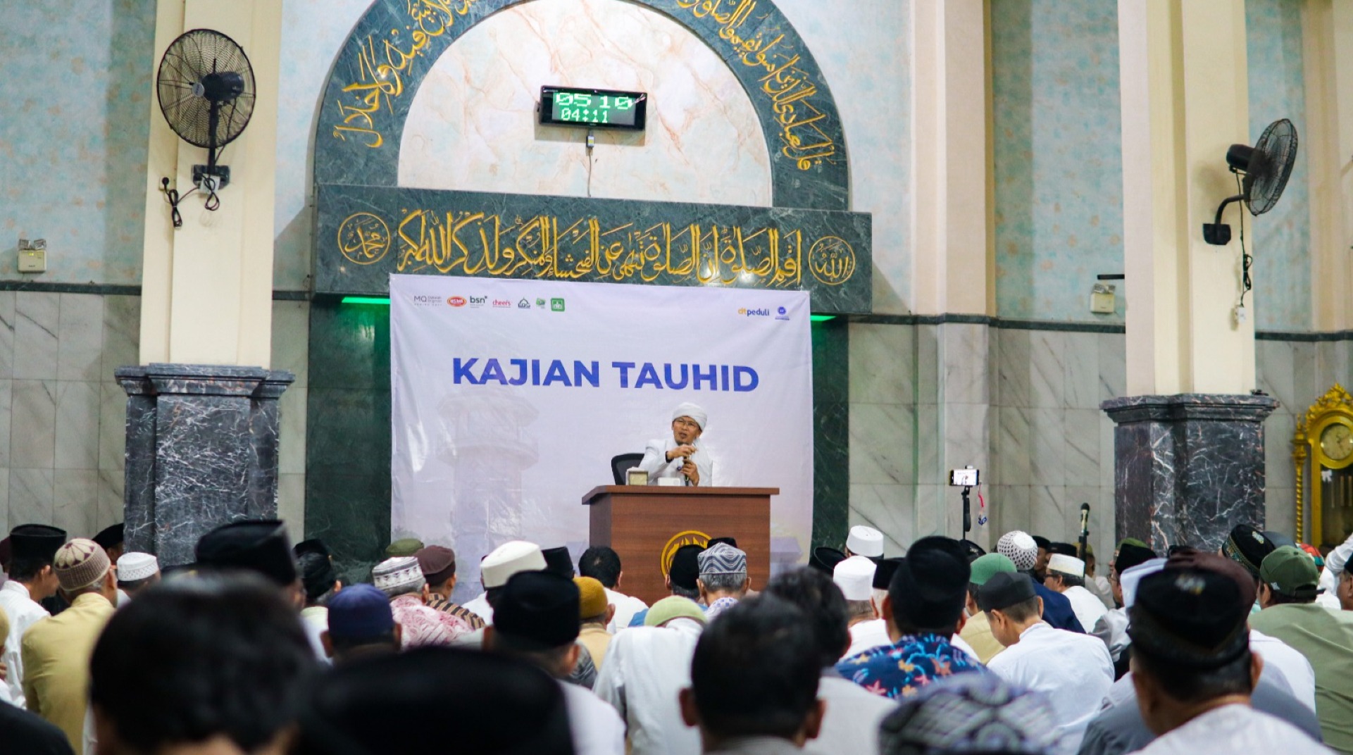 DT Peduli Surabaya dan DKM Baitussalam Ketintang Sukses Gelar Kajian Tauhid Bersama Aa Gym