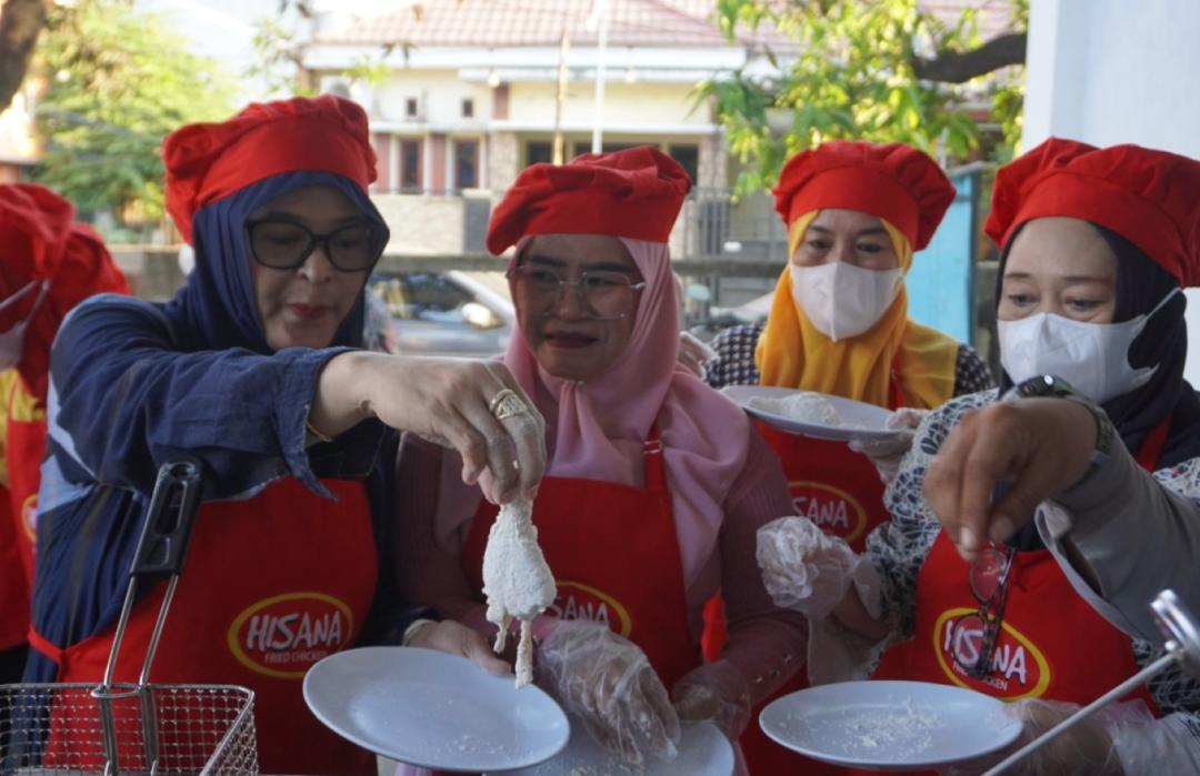 DT Peduli Sulsel Bersama Hisana Gelar Cooking Class untuk Anggota Majelis Qur'an Ulul Ilmi