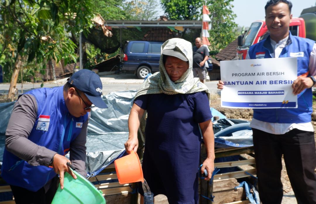 DT Peduli Solo Salurkan 17.000 Liter Air Bersih untuk Warga Dukuh Sokokerep, Desa Garangan