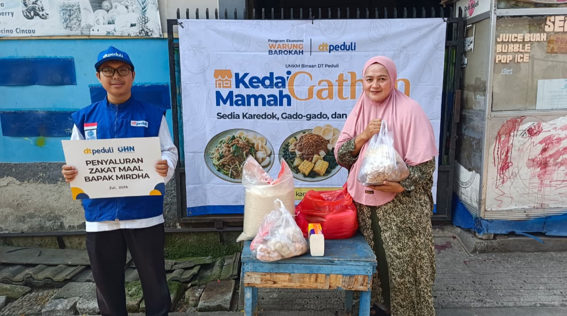 DT Peduli Tangsel Salurkan Bantuan Usaha Melalui Program Warung Barokah Bersama GHN dan Donatur