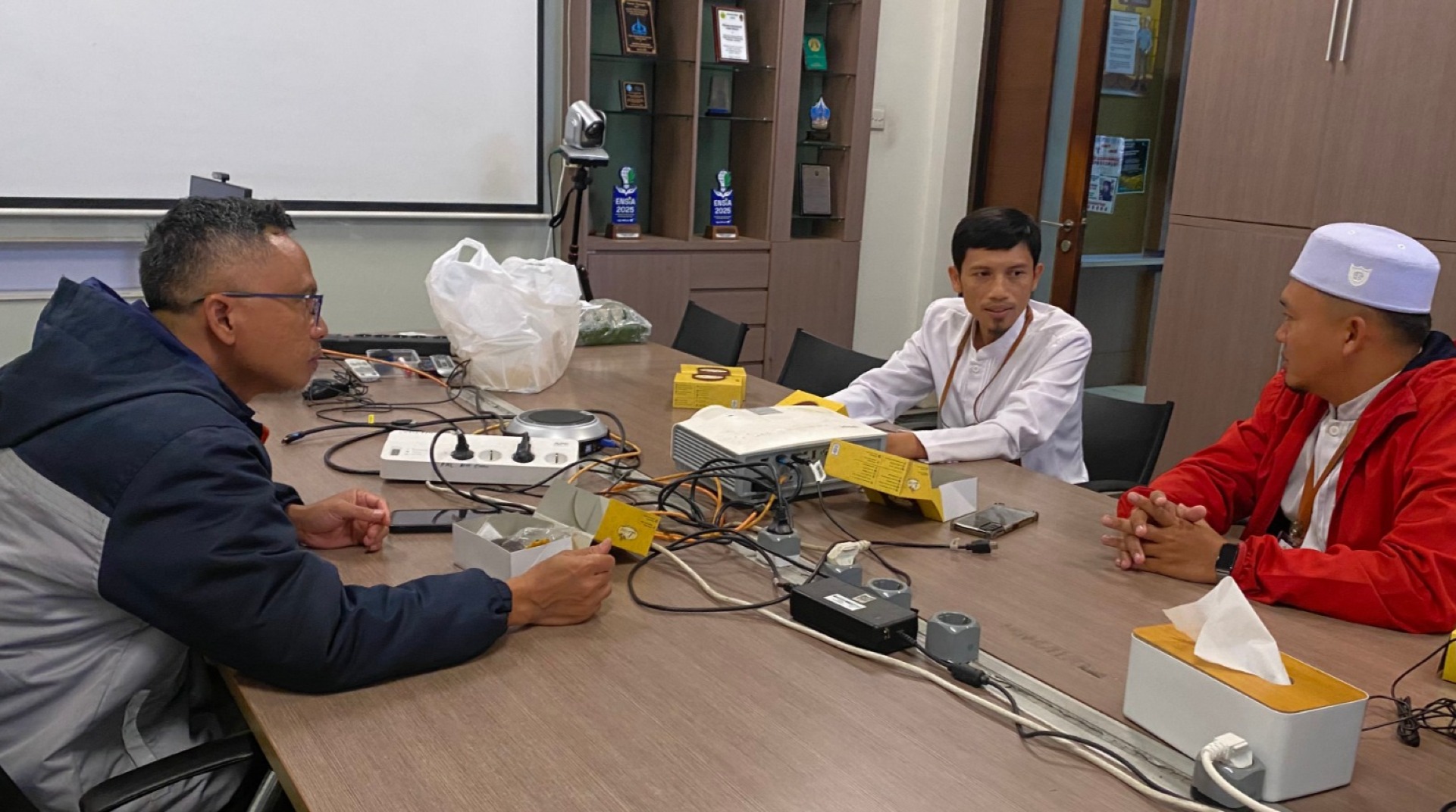 DT Peduli Garut Gelar Silaturahmi, Evaluasi, dan Monitoring Program dengan LAZ Panas Bumi Darajat 