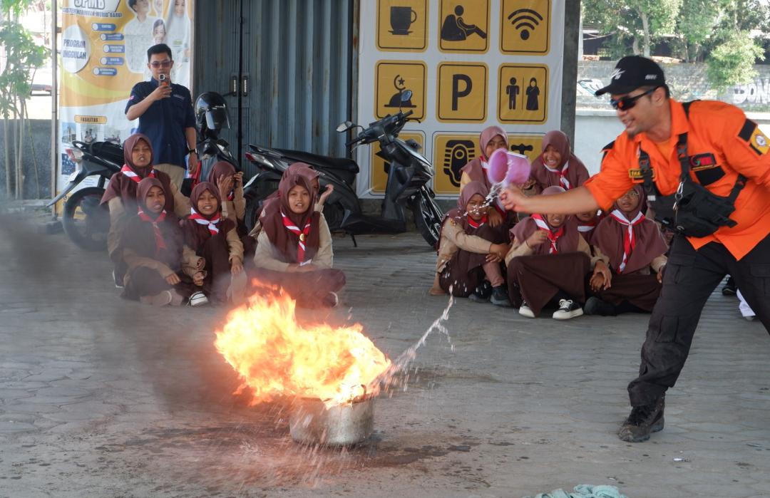 DT Peduli Solo Gelar Program Pendidikan Aman Bencana di SMPIT Teladan