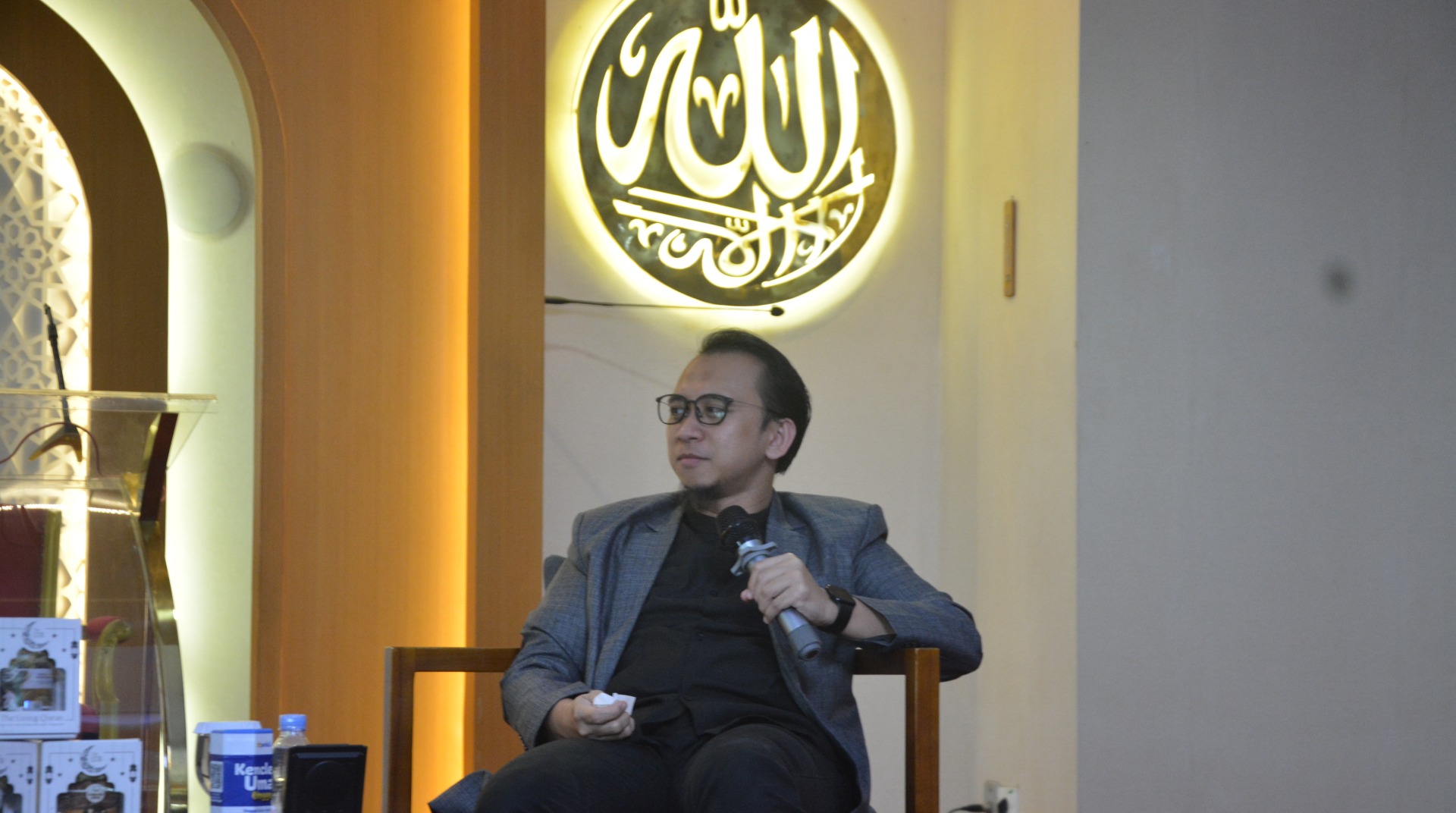 Ajak Jamaah Jadikan Al-Qur'an Solusi Dinamika Kehidupan, DT Peduli Jakarta Gelar Kajian Titik Tenang di Kawasan Blok M