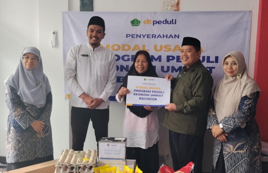 DT Peduli Depok Sinergi dengan Kemenag dan KUA Beji Salurkan Bantuan Modal Usaha 