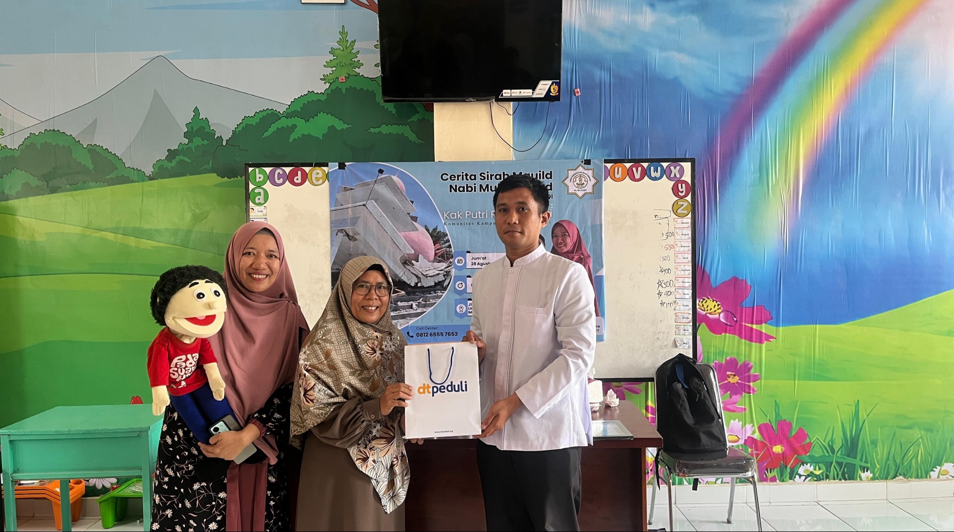 DT Peduli Sumut Bersama TK IT Al Munadi Peringati Maulid Nabi Muhammad saw dan Galang Donasi untuk Penyintas Gempa NTT