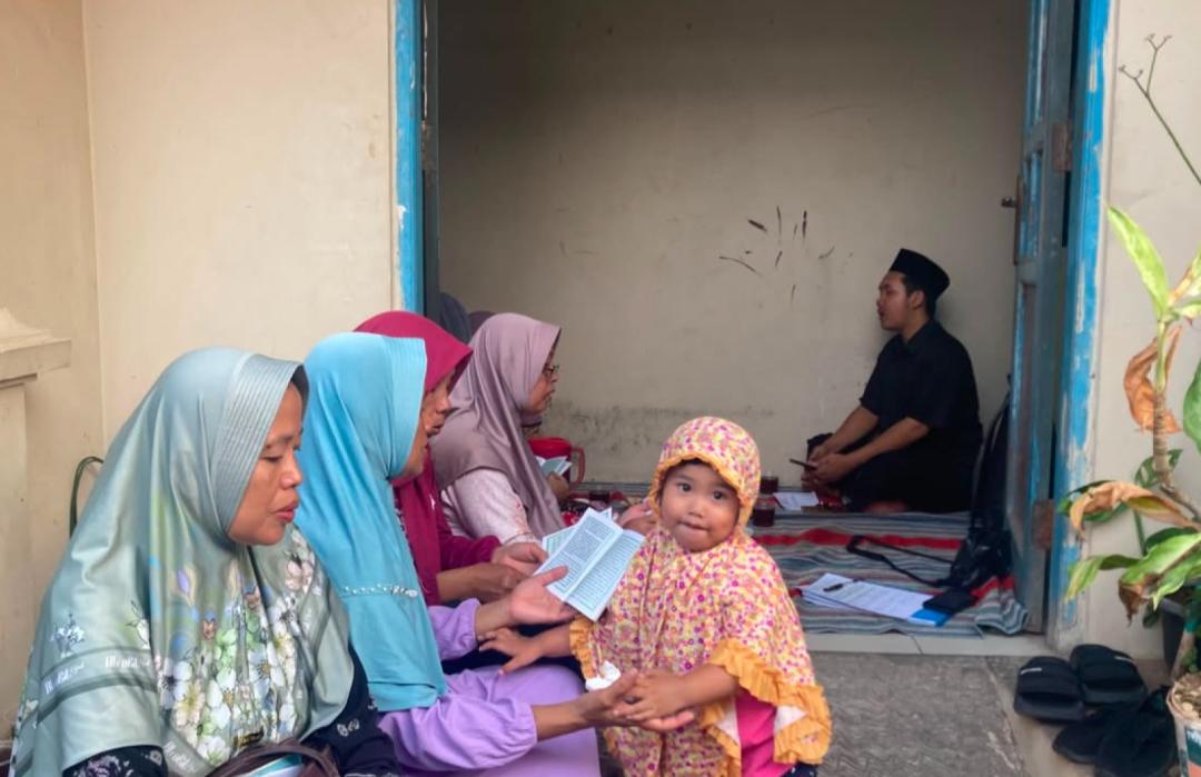 DT Peduli Jateng Berikan Pendampingan untuk Anggota Majelis Taklim Khoirunnisa Melalui Kajian Rutin 