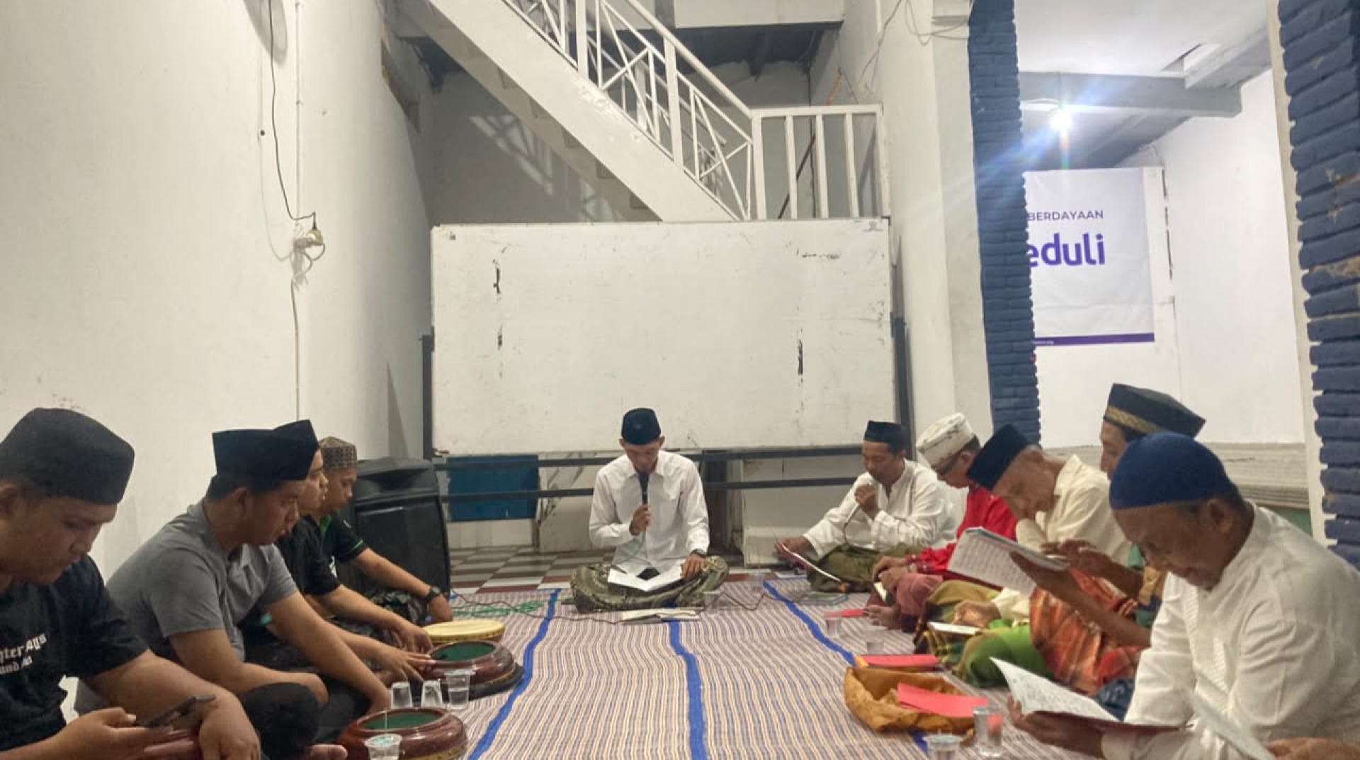 Pererat Silaturahmi dan Pembinaan Keagamaan bagi Masyarakat, DT Peduli Jateng Gelar Pengajian Perdana Khusus Bapak-Bapak 