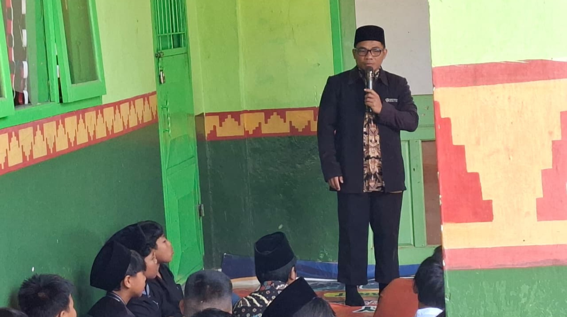 DT Peduli Metro Gelar Majelis Manajemen Qolbu di SMPN 9 Metro Barat