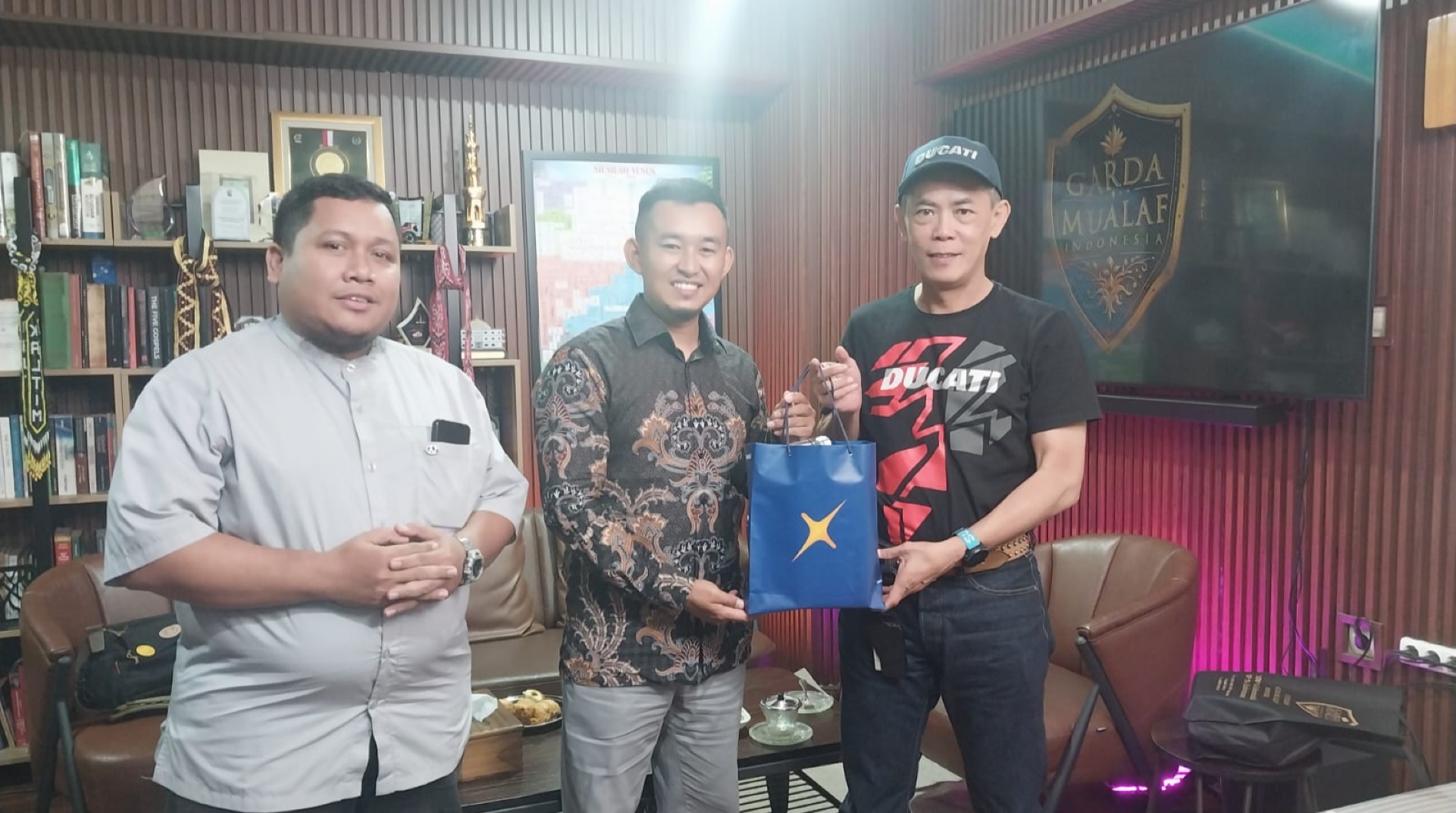 DT Peduli Jakarta dan Mualaf Center Gelar Audiensi Strategis Bersama Koh Dhondy di Cibubur