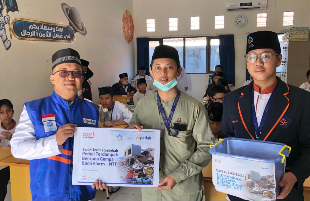 DT Peduli Kalsel Sinergi dengan SMP Islam Al-Mumtaza Gelar Salat Istisqa dan Himpun Donasi untuk Penyintas Gempa NTT  