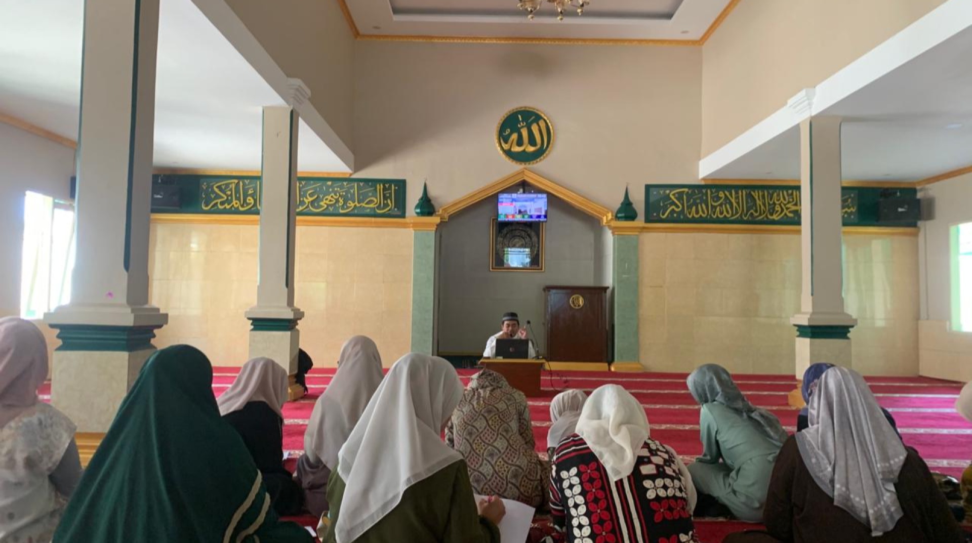 DT Peduli Cianjur Perdana Gelar Kajian Parenting Bersama Ustaz Herul Anwar di Masjid At-Tarbiyah