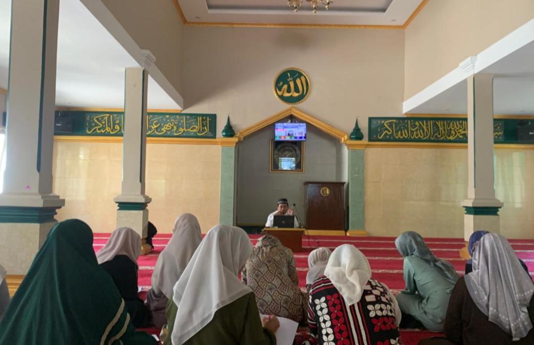 DT Peduli Cianjur Perdana Gelar Kajian Parenting Bersama Ustaz Herul Anwar di Masjid At-Tarbiyah
