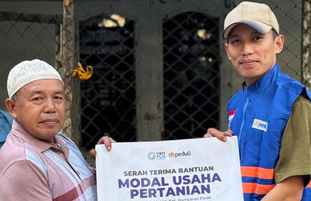 DT Peduli Sumut Bersama Yayasan Baitul Maal PLN Salurkan Bantuan Modal Usaha Pertanian untuk Penerima Manfaat di Desa Palu Panan