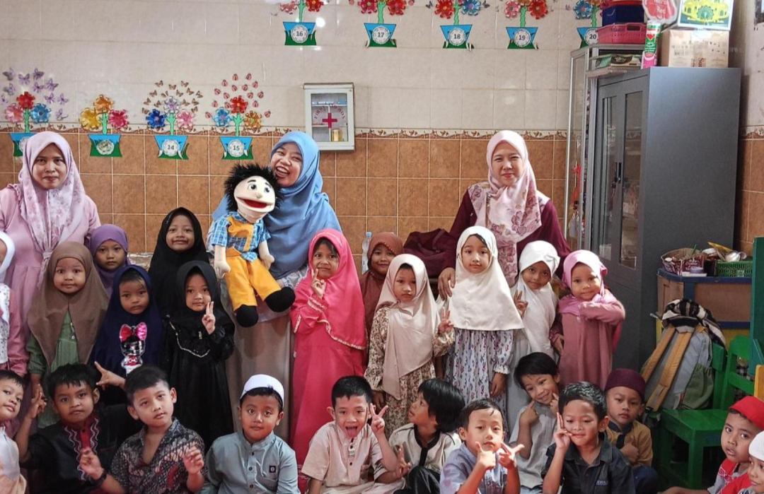 DT Peduli Jatim Gelar Safari Berkisah Maulid Nabi Muhammad Saw di TK Lebah Ceria, TK Dharma Pertiwi, dan SMP IT At-Taqwa