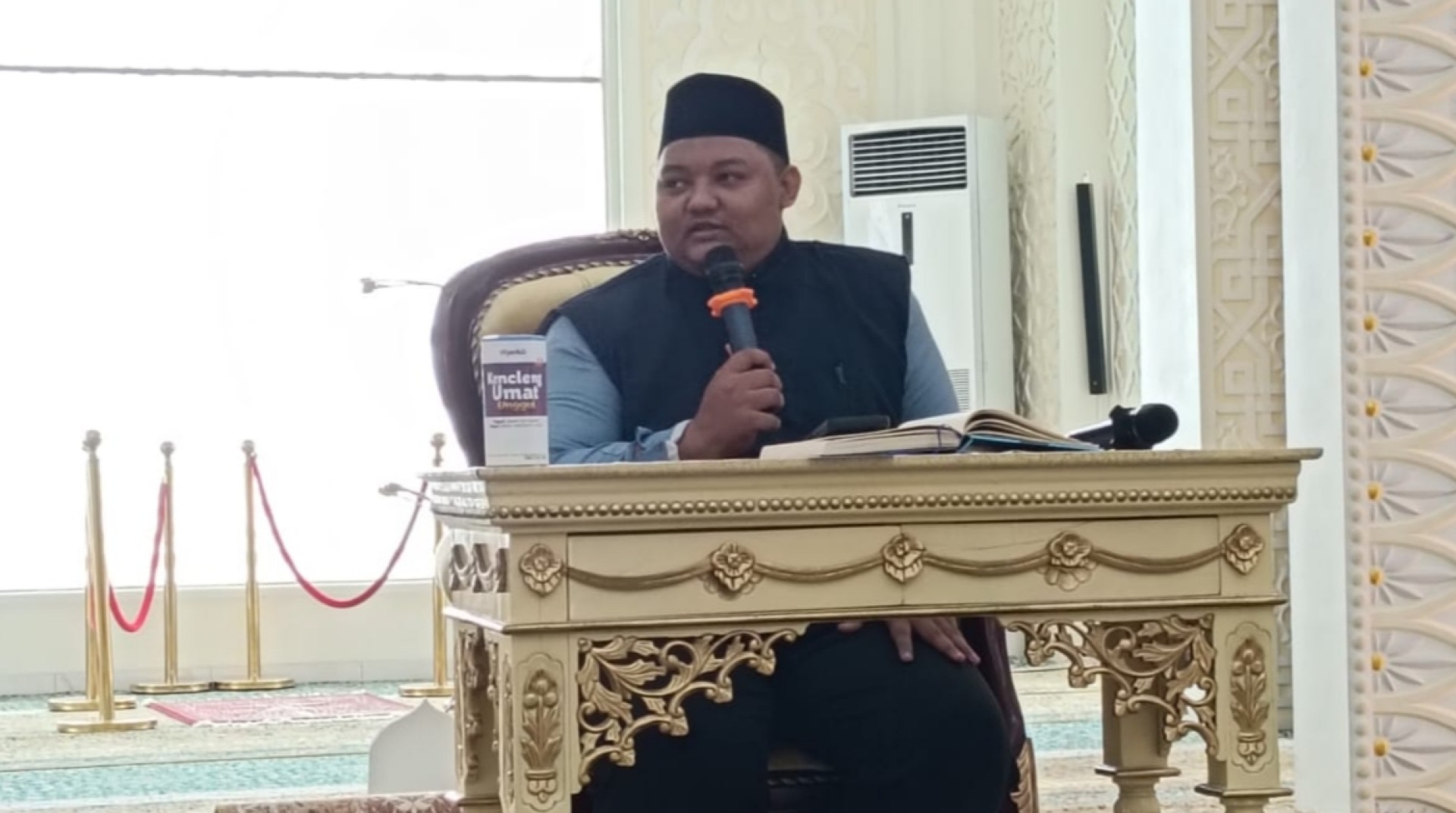DT Peduli Sumbar Gelar Kajian Lepas Kerja di Masjid Al Hakim, Ajak Jamaah Isi Waktu dengan Ilmu