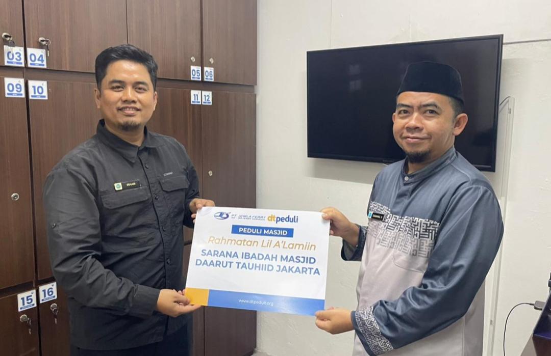 DT Peduli Jakarta Serahkan Bantuan Sarana Ibadah untuk Masjid Daarut Tauhiid Jakarta di Petogogan, Kebayoran Baru