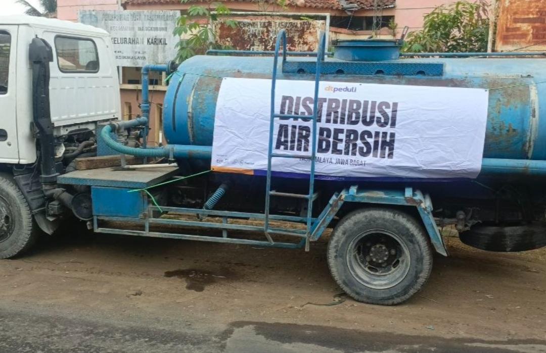 Hadirkan Harapan di Tengah Kekeringan, DT Peduli Tasikmalaya Salurkan Ribuan Liter Air Bersih ke Kampung Munjul Utara 