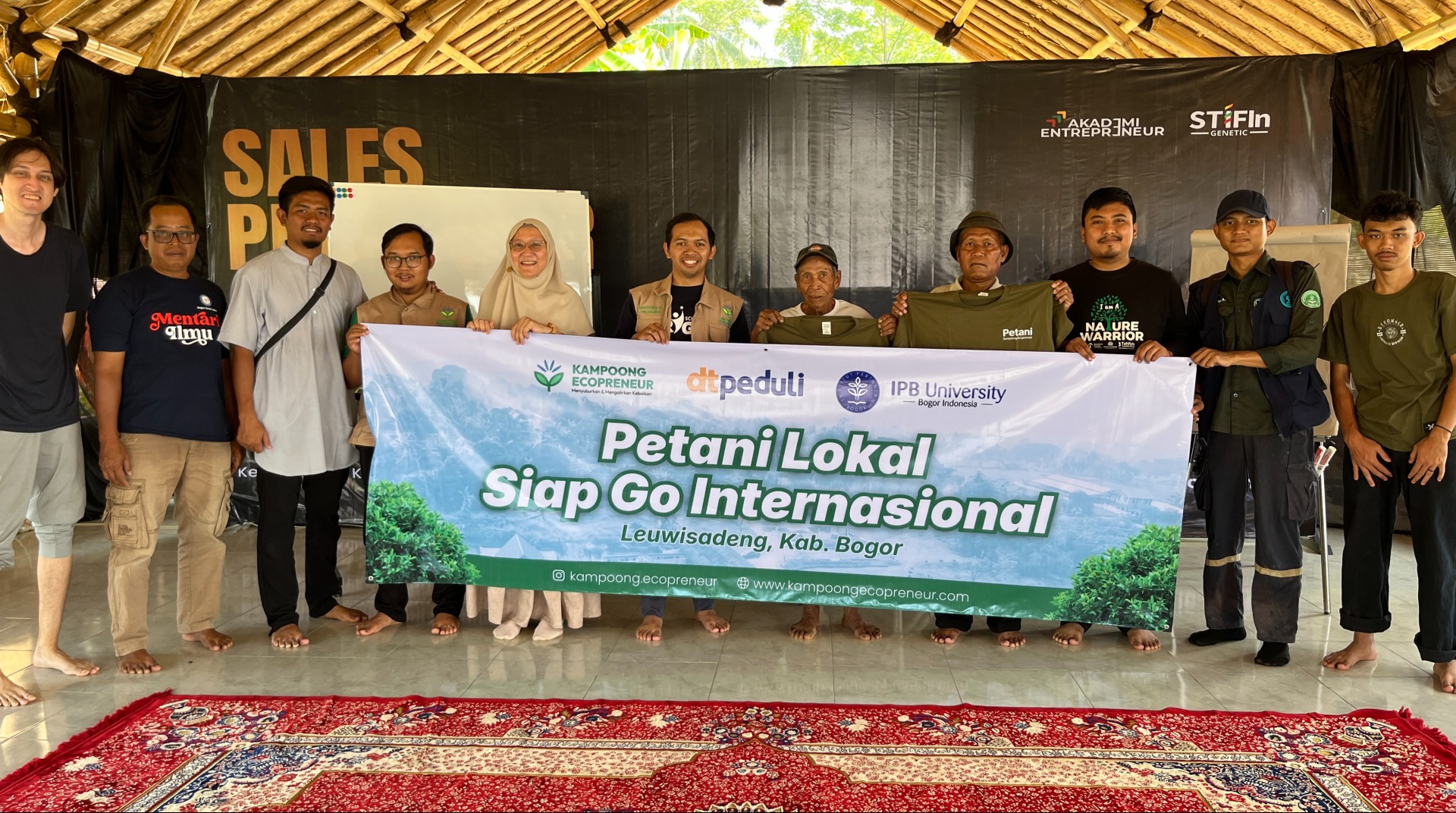 Dana Zakat DT Peduli Dorong Sepuluh Mustahik Bogor Kembangkan Ubi Ungu untuk Pasar Ekspor