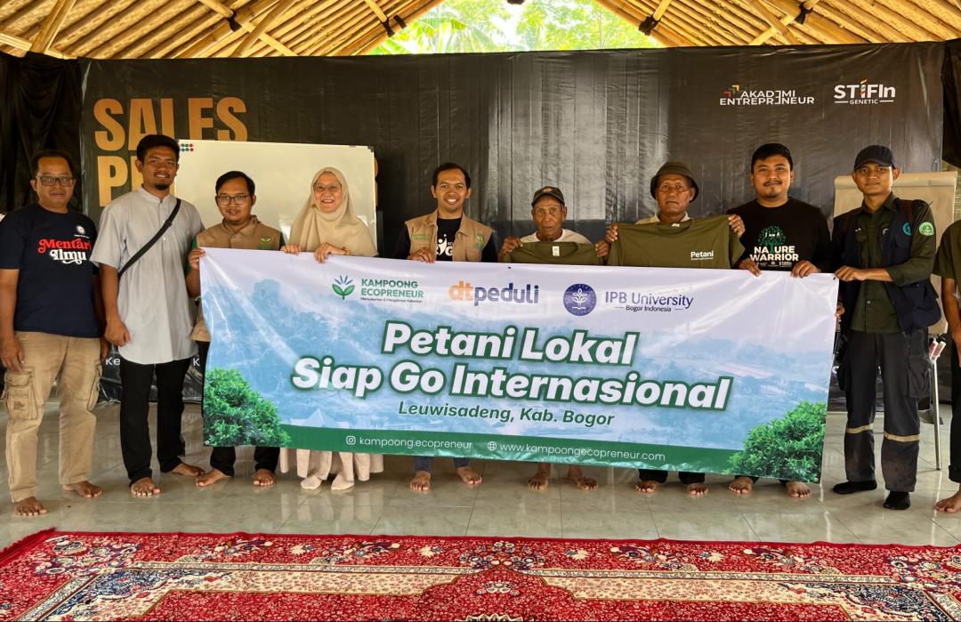 Dana Zakat DT Peduli Dorong Sepuluh Mustahik Bogor Kembangkan Ubi Ungu untuk Pasar Ekspor