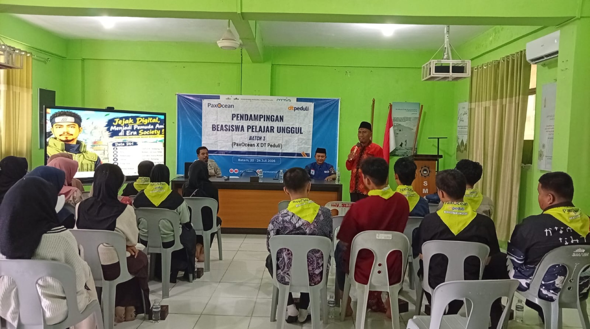 DT Peduli Kepri dan PaxOcean Perkuat Literasi Digital Penerima Beasiswa