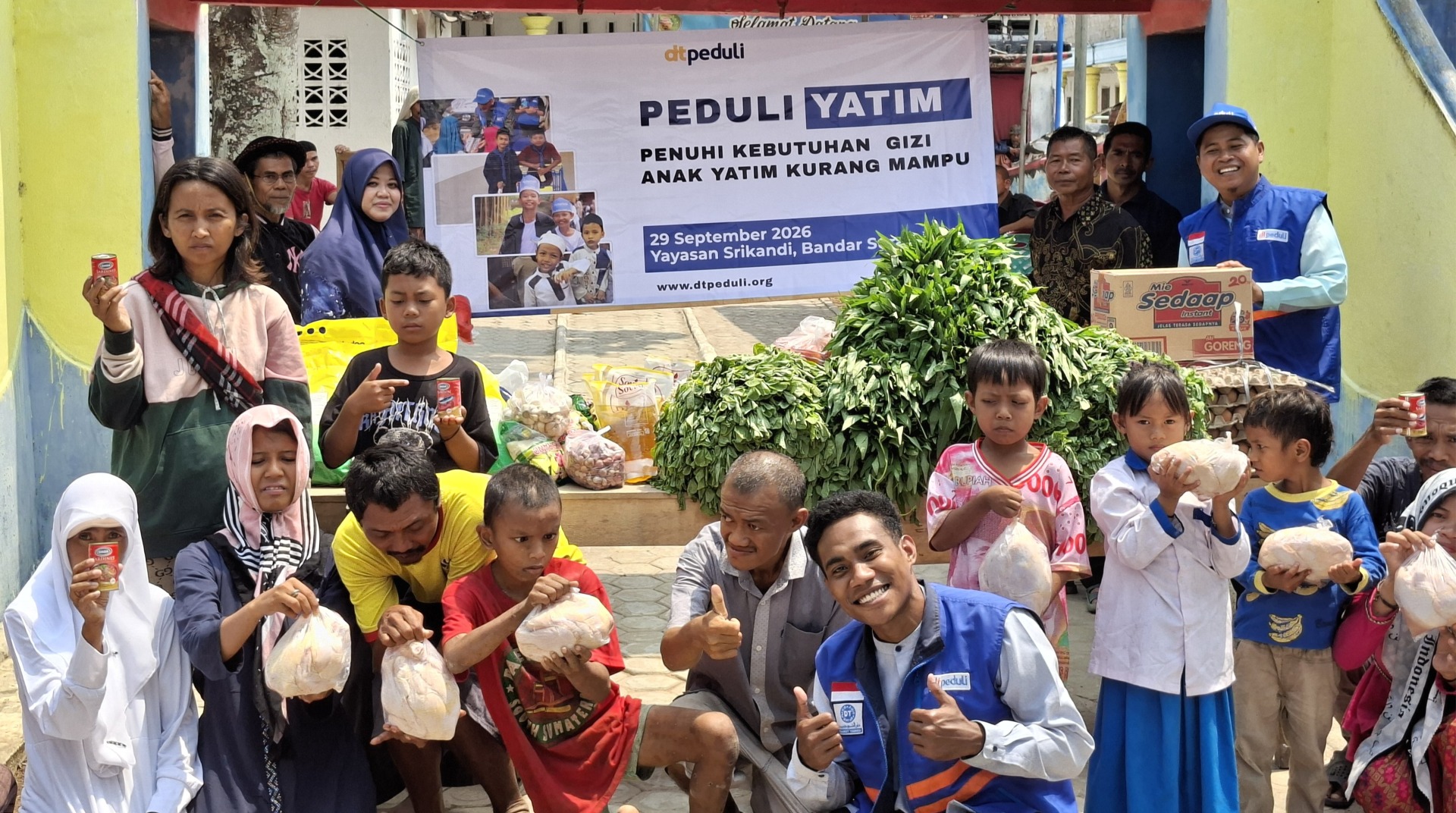 Peduli Kebutuhan Gizi Anak Yatim, DT Peduli Metro Salurkan Bantuan di Lampung Tengah