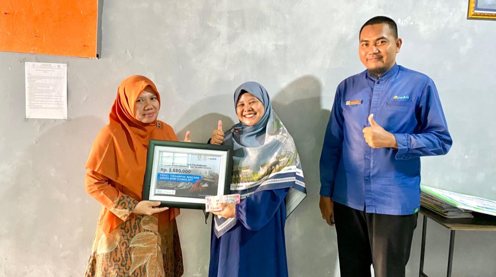 Dari Palembang untuk Flores, SD Islam Fatihil Quran Salurkan Bantuan melalui DT Peduli