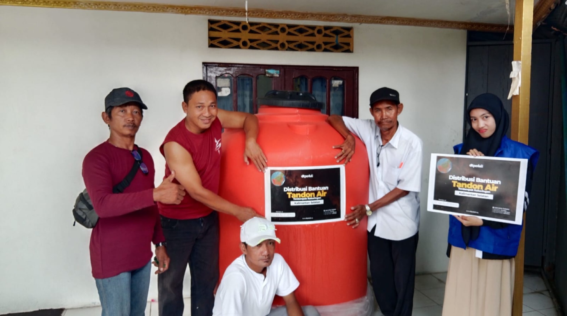 DT Peduli Kalsel Hadirkan Fasilitas Penampungan Air bagi Warga Gang Mutiara Luar